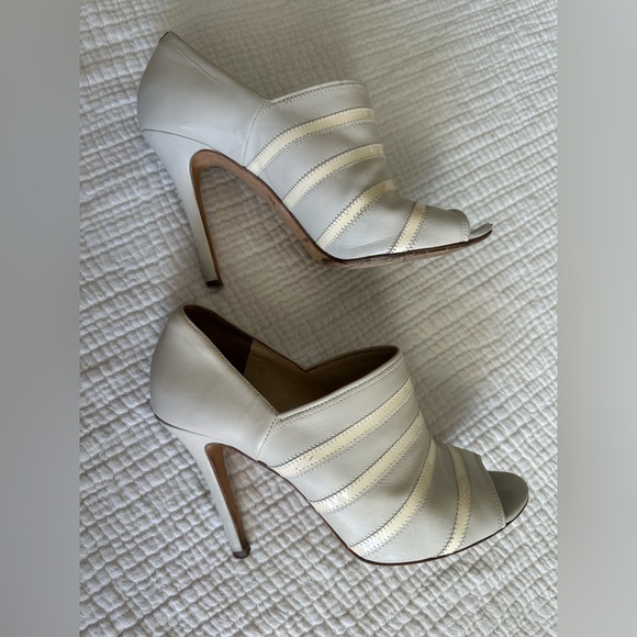 Camilla Skovgaard Shoes - Camilla Skovgaard London leather Cream Peep-Toe Stilettos